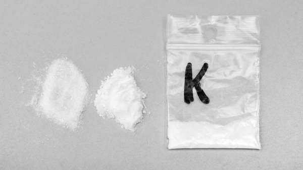 KETAMINE+ZAKJE Grote JPG